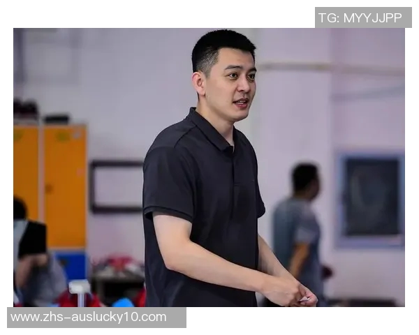 张镇麟正式宣布退出杨鸣期待新计划名记独家回应背后真相揭秘